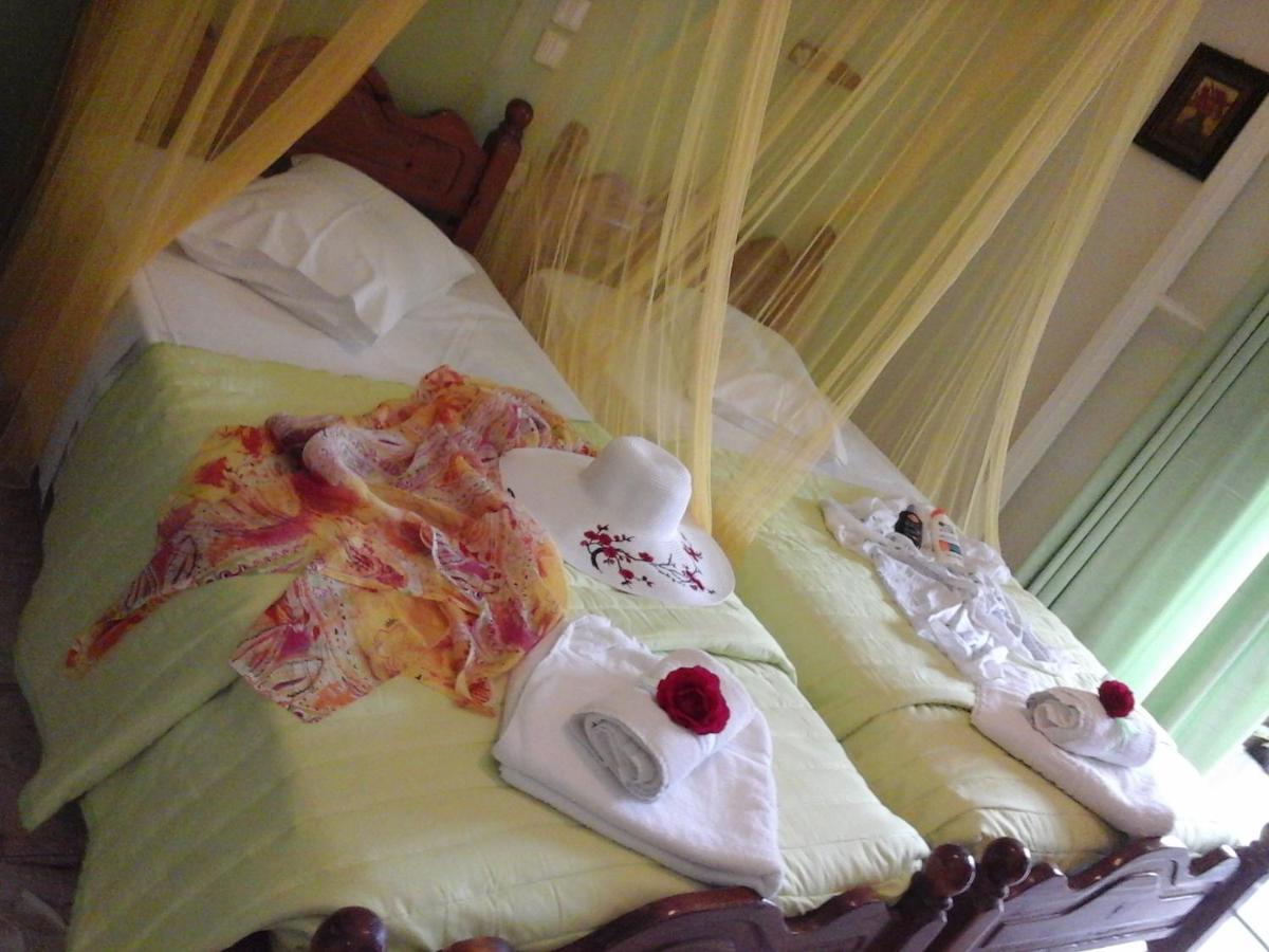 Margaritas' Rooms Айос-Гордіос Екстер'єр фото